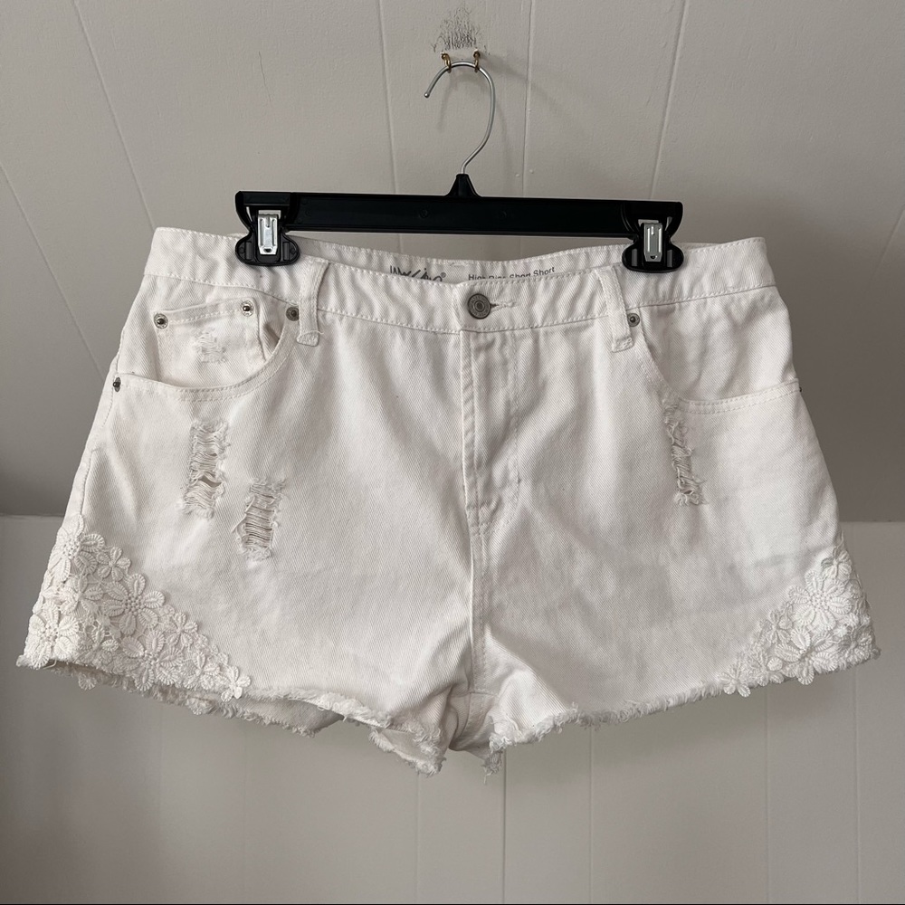 MOSSIMO DENIM | White High-Rise Short Short